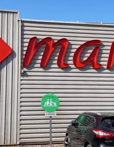 Enseigne Carrefour market