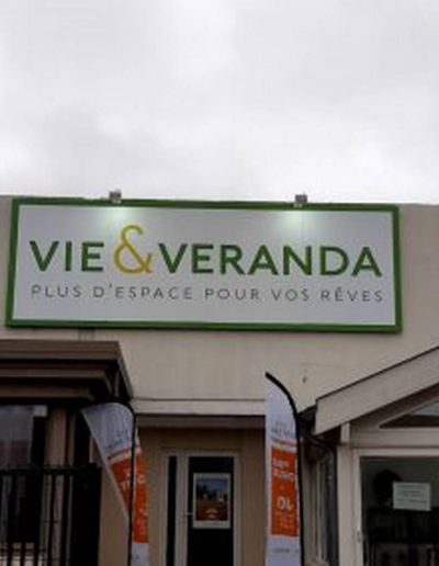 Enseigne extérieure Vie & Véranda