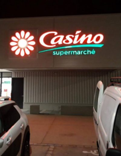 Enseigne super Casino